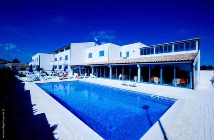 Parco Della Rocca Hotel Punta Braccetto Ngoại thất bức ảnh