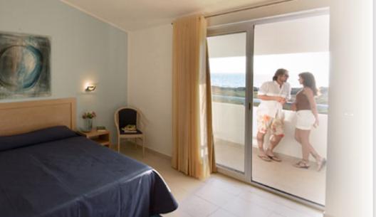 Parco Della Rocca Hotel Punta Braccetto Ngoại thất bức ảnh